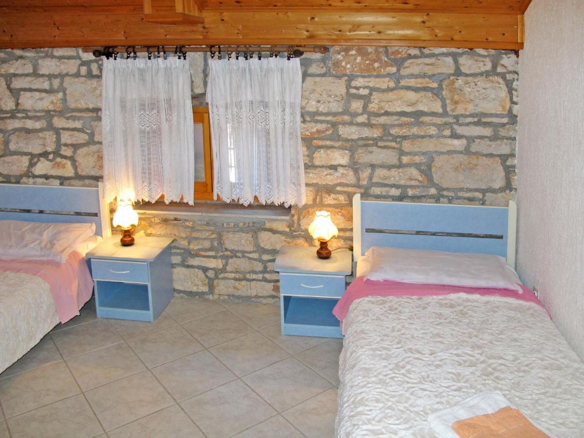 Holiday Home Cittanobile - Kst410 By Interhome Tinjan Ngoại thất bức ảnh